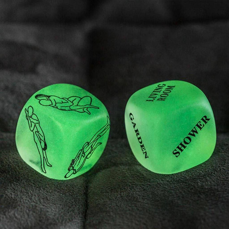 تاس بازی شبتاب (Glow in the Dark)