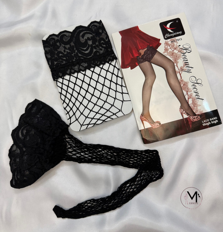 جوراب فیشنت بالا زانو با باند گيپور مشکی لب ژله اي